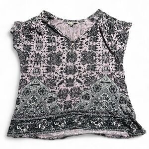 Vintage Lucky Brand V-neck with Short Sleeves